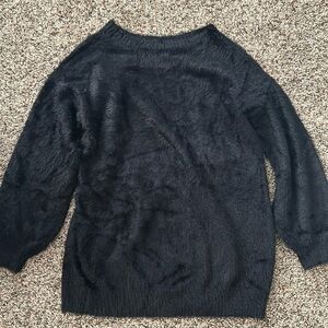 NWOT Black fuzzy oversized sweater